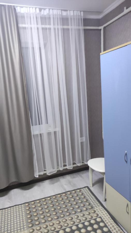 Хостел На Барахолки Almaty Exterior photo